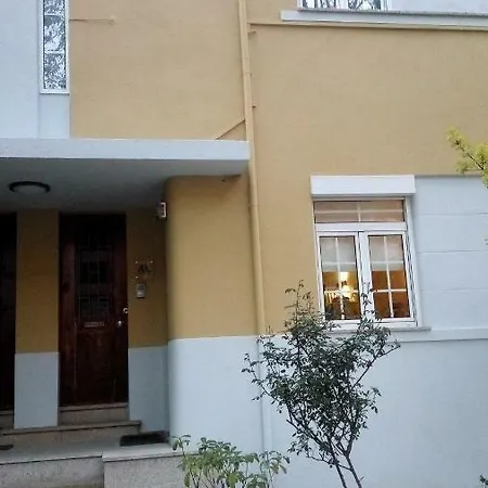 Villa Bs *